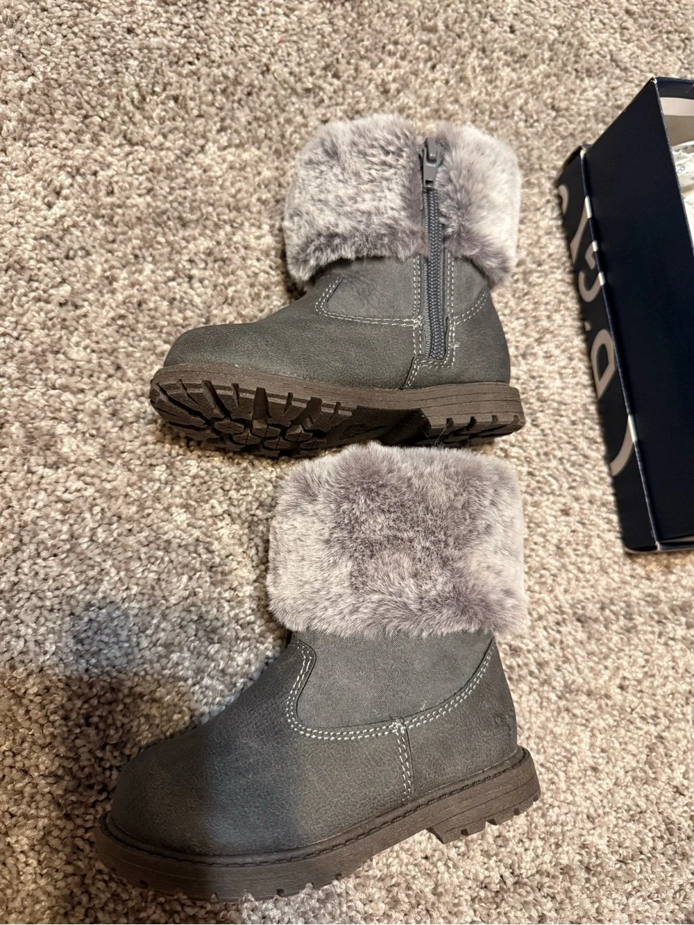 OshKosh Faux Fur Trim Girls Winter Boots - Grey